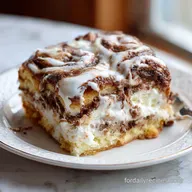 Cinnamon Roll Layer Cake: 3-Layer Dessert in 60 Minutes
